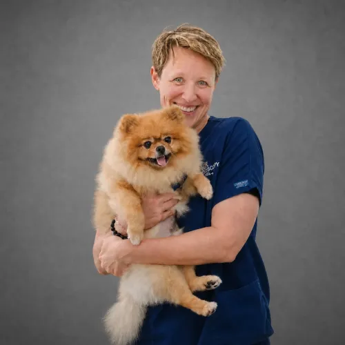 Dr. Elise Robertson